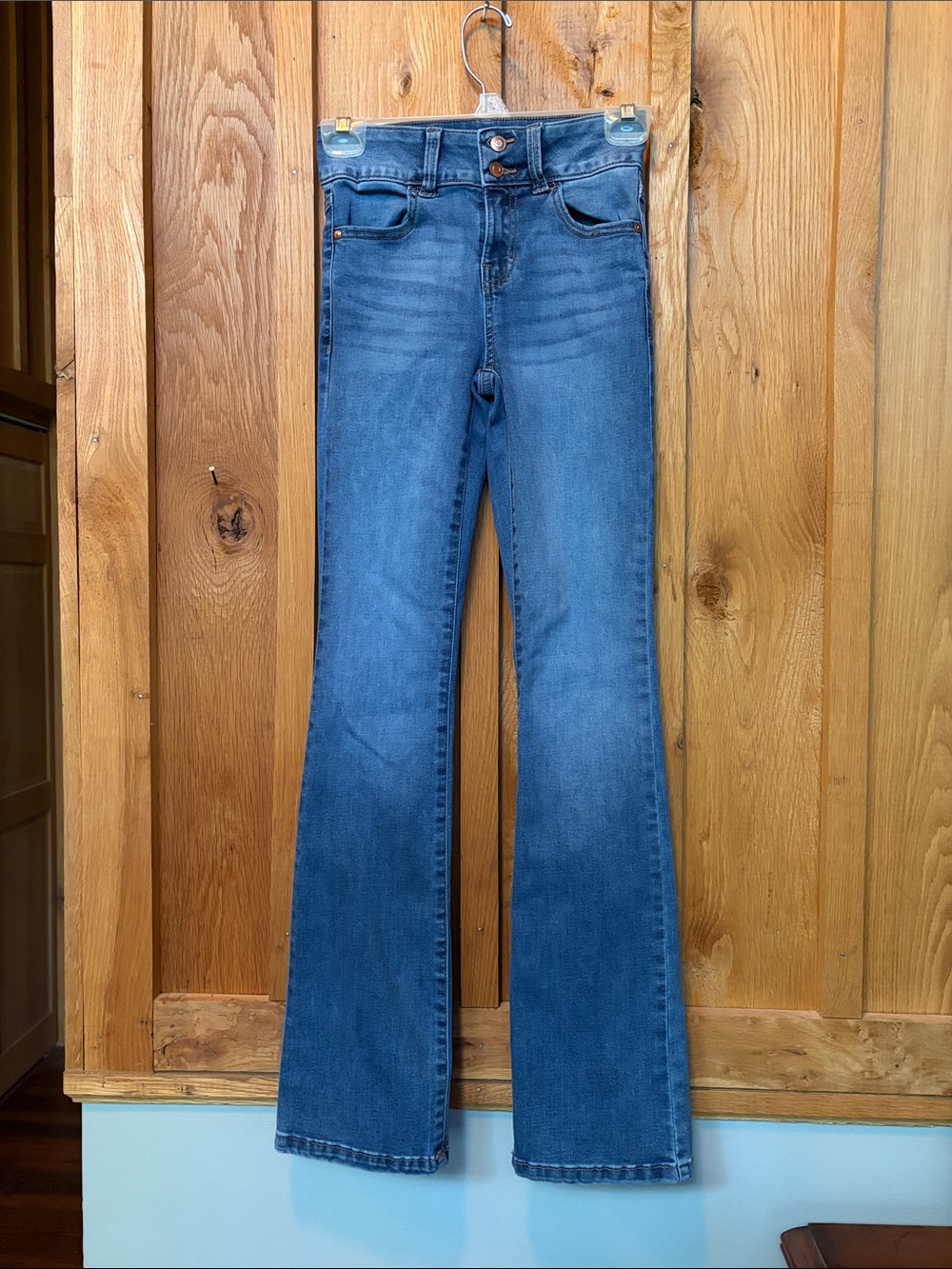 BCBGeneration Medium Blue Wash Mid Rise Bootcut Stretch Denim Jeans, Size 0